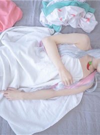 Kagura Shina - Lazy on Monday(4)
